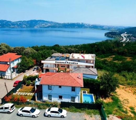 Sapanca Manzara Villa 1 Isıtma Havuzlu