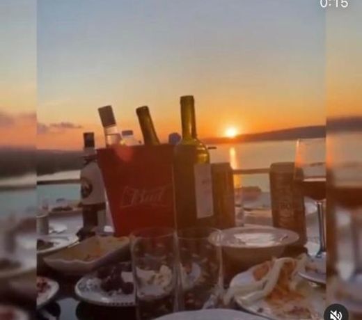 WHİTE ROSE VİLLA Jakuzili ve Isıtma Havuzlu