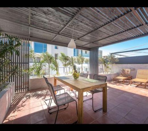 Adelos Villa With Rooftop Garden In Elliniko