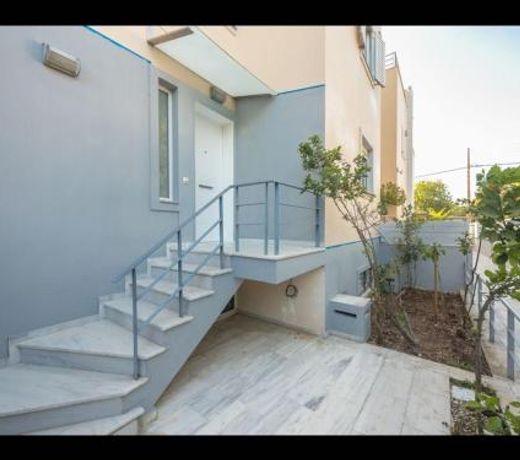 Adelos Villa With Rooftop Garden In Elliniko