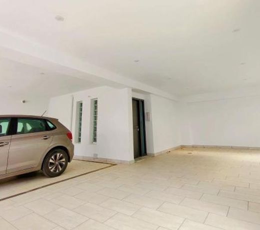 WSD Rich Apartment Hotel