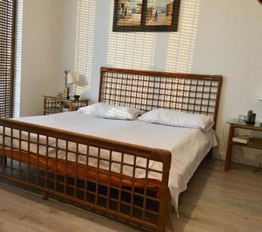 Rahoni Park & Suites
