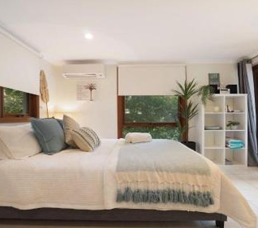 MacMasters Studio Retreat