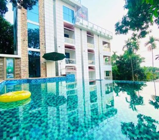 Beach Queen Resort