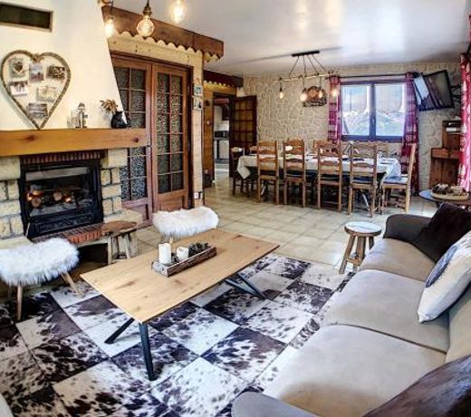 Chalet Le Corbier, 6 piÃ¨ces, 12 personnes - FR-1-267-174