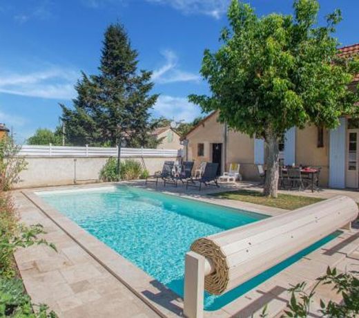 Spacious holiday home in Bergerac with private pool
