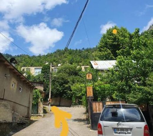 Nari Apartment