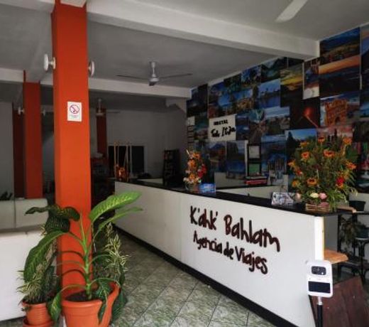 Hostal Tah Itza