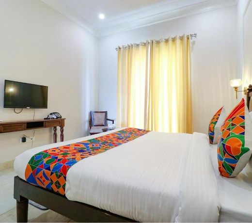 FabHotel K9 Villa