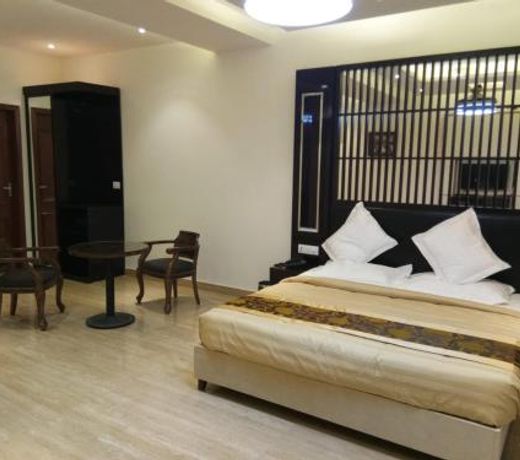 HOTEL NEW ANAND PALACE