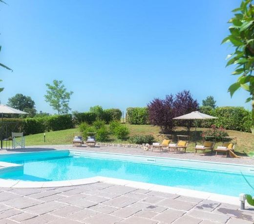 VILLA IL MAGNIFICO 10, Emma Villas