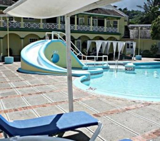 Private 2 Bedroom Beachfront Penthouse Condo Ocho Rios, Jamaica