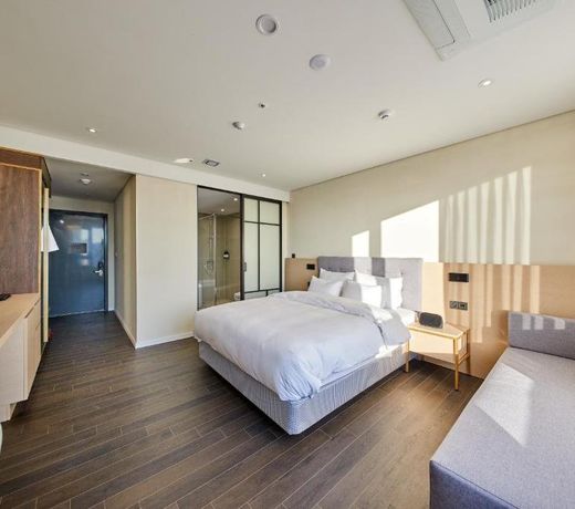 Hotel SUMMIT