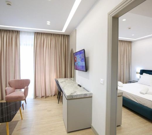 Chimaera Hotel