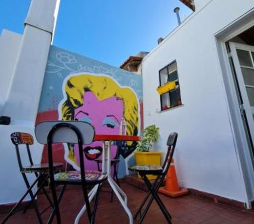3260HOSTEL