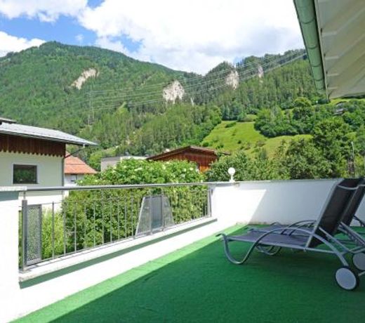Apartment 4-Jahreszeiten-2 by Interhome