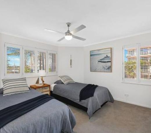 Blue Vista - luxury beachfront apartment