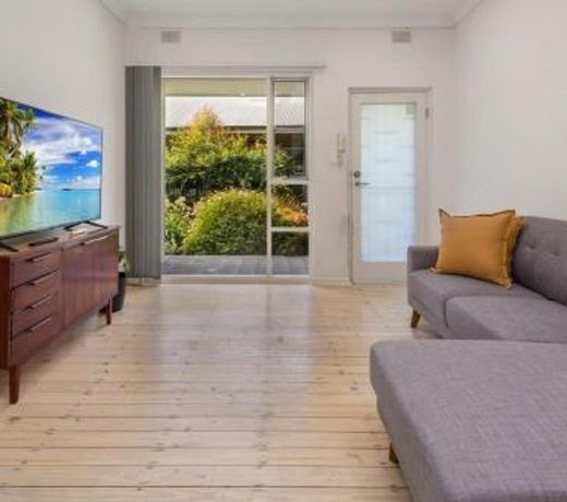 Stay Here On Pier- 2 Bdrm Sleeps 4 Beach Wifi