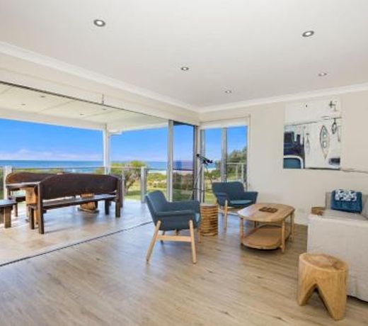 Watermans Pet Friendly 1 Min Walk to Beach