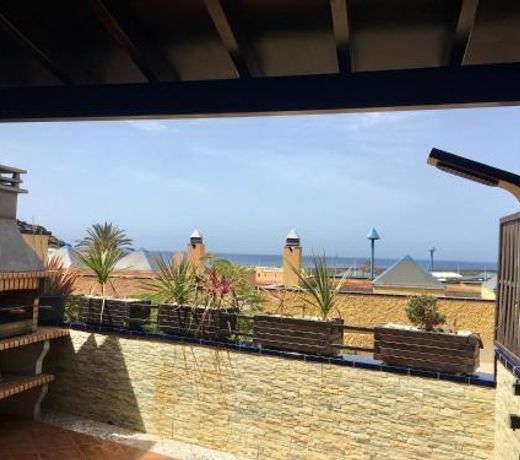 near the port wide confortable WIFI terrace aircon