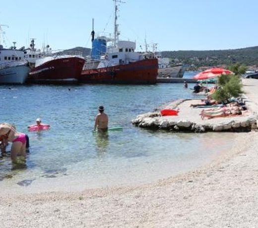Apartments by the sea Vinisce, Trogir - 19847