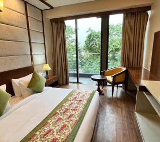 IP Royal Hotel - Couple Friendly Near Yamuna Sports Complex, Karkardooma New Delhi