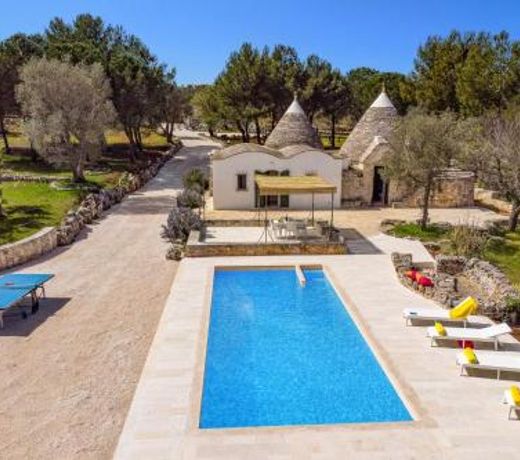 Villa Tarsilla by Villa Plus