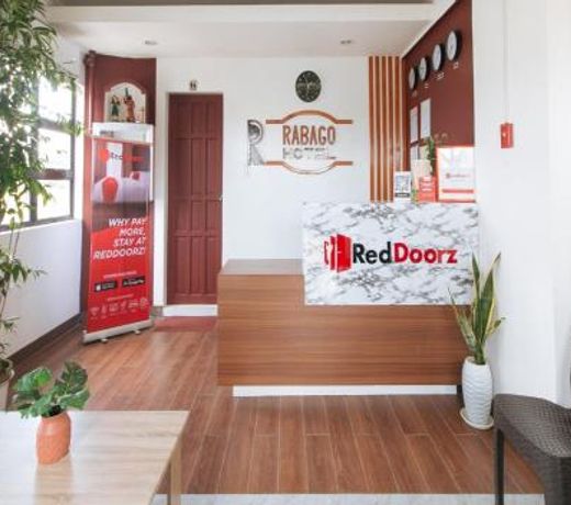 RedDoorz Near Iloilo International Airport