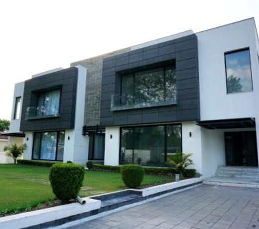 OXVUE Boutique Hotel