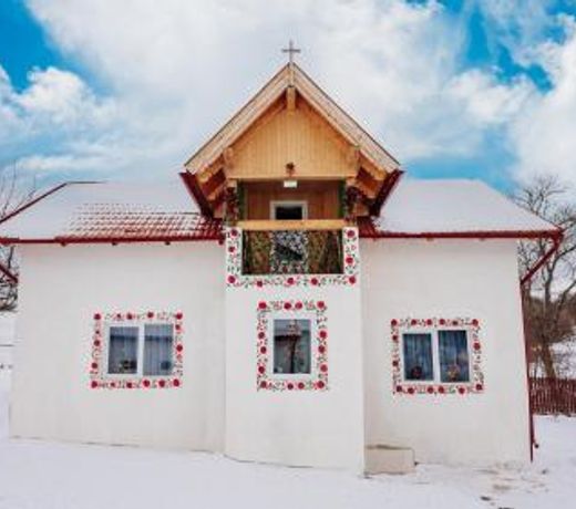 CASUTA CU FLORI