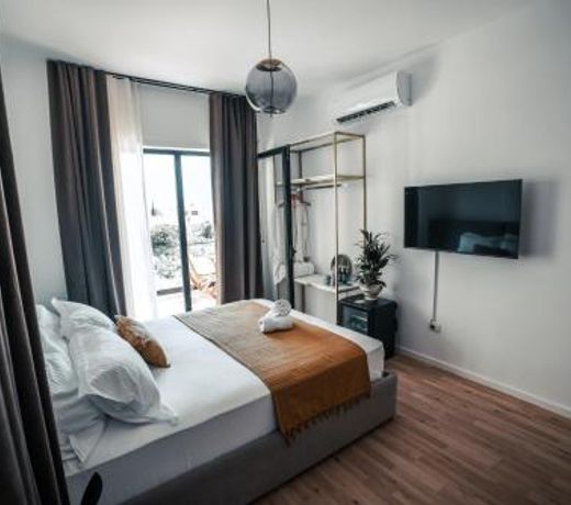 Mia Marine Rooms