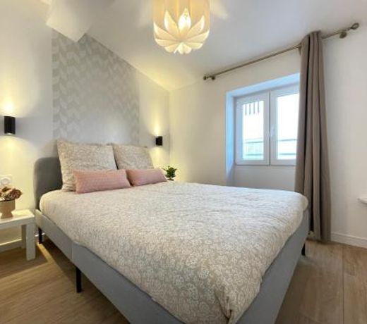 Nice Renting - FERSEN - 2 Rooms Vieil Antibes - AC - Safranier - Big Terrace