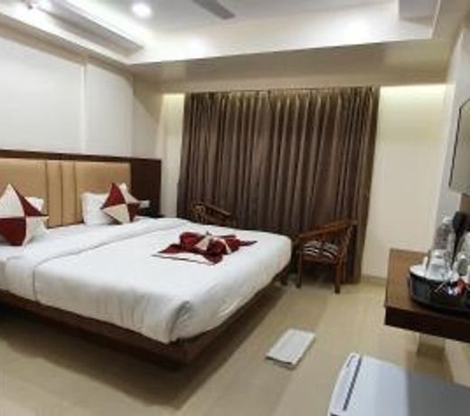 Hotel MK Grand