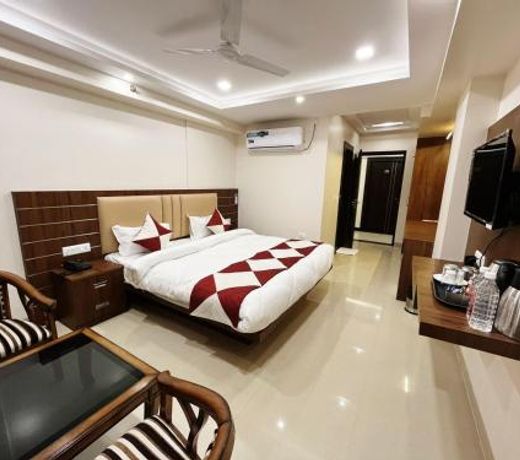 Hotel MK Grand