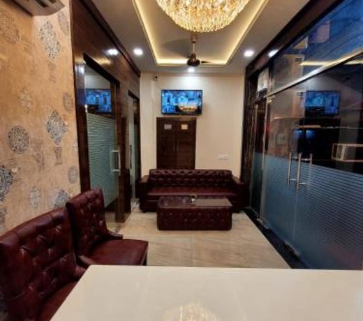 HOTEL CROWN INN