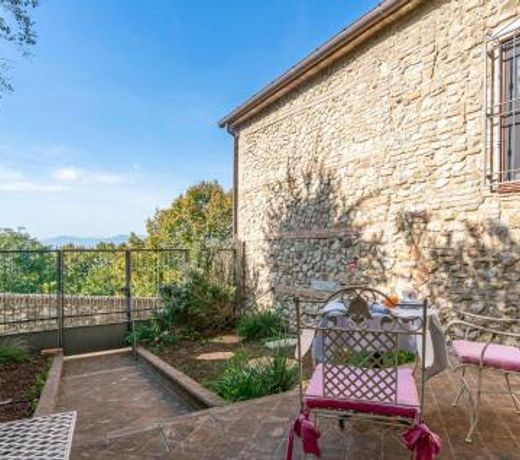 Awesome apartment in Verucchio with WiFi and 2 Bedrooms