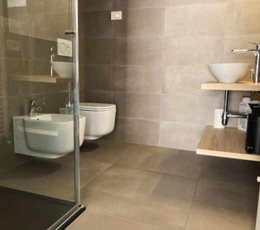 Residence Zangirolami - Luxury Garden and Balcony Apartments