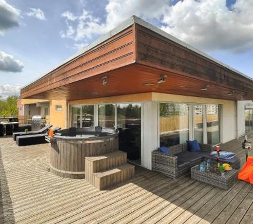 Skyhouse Riga Lux Penthouse & SPA