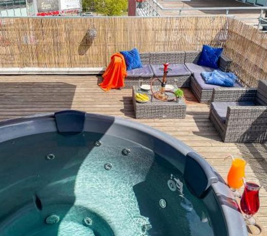 Skyhouse Riga Lux Penthouse & SPA