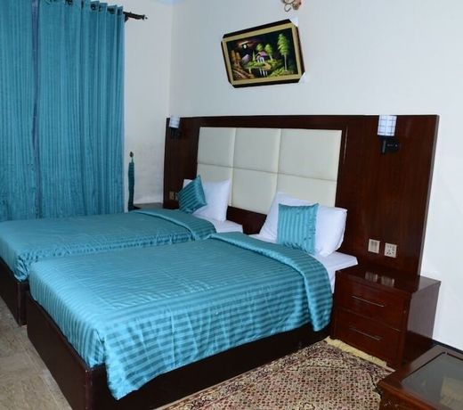 Canari Hotel kashmir view