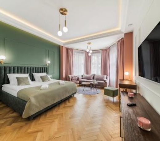 H Aparthotel