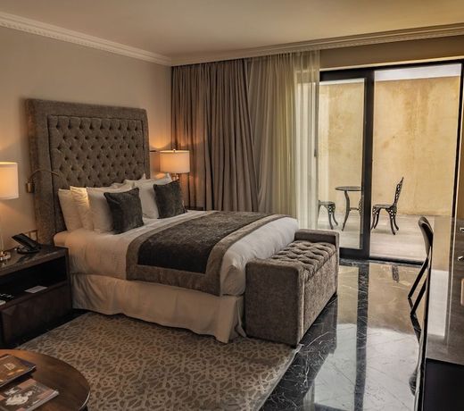 Hotel Plaza 79