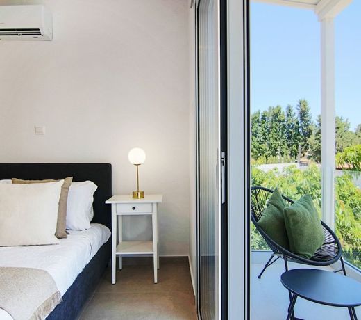 Phaedrus Living Seaside Luxury Limnaria 172