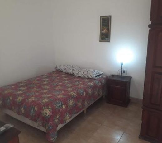 Hermosos departamentos de un dormitorio, sÃ³lo uno con estacionamiento, mediano