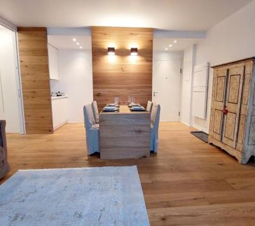 ALPENFLAIR - charming ski-to-door apartment
