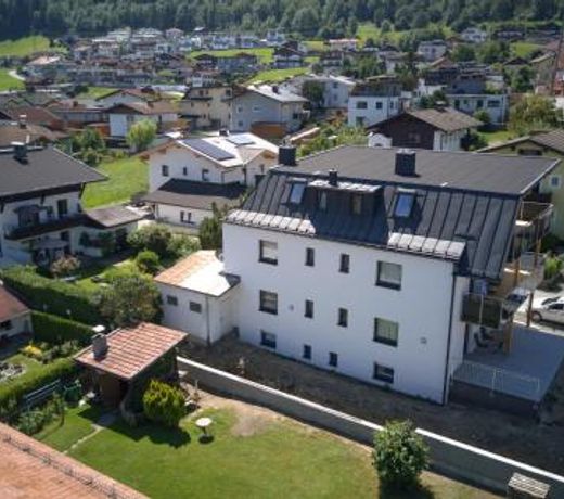 Beautiful apartment in Axams with WiFi and 2 Bedrooms