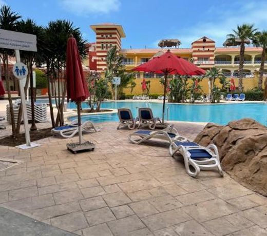 Patio suit, Porto marina