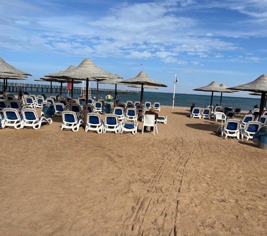 Patio suit, Porto marina