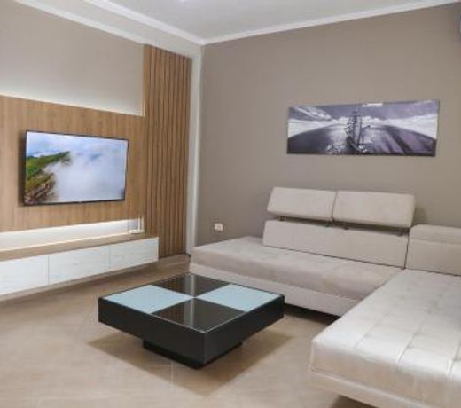 Luis Penthouse