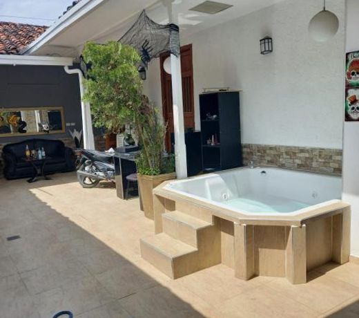 Casa con jacuzzi privado, cerca de la basÃ­lica en el centro histÃ³rico
